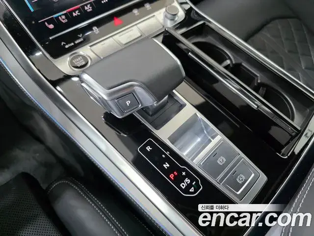 Audi Q7 2026 — Фото 8/20