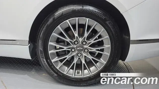 Genesis G80 2021 — ფოტო 25/30