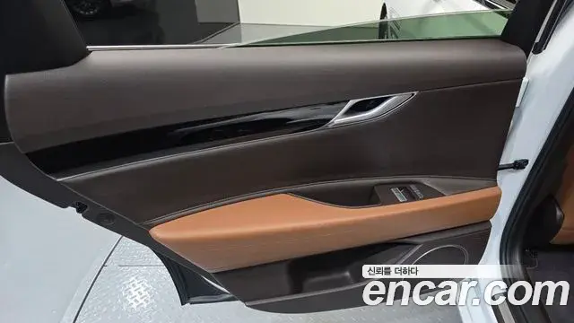 Genesis G80 2021 — ფოტო 15/30