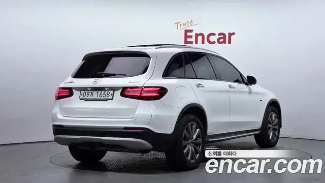 Mercedes-Benz GLC-Class 2019 — Фото 2/20