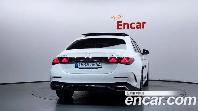 Mercedes-Benz E-Class 2025 — Фото 3/20