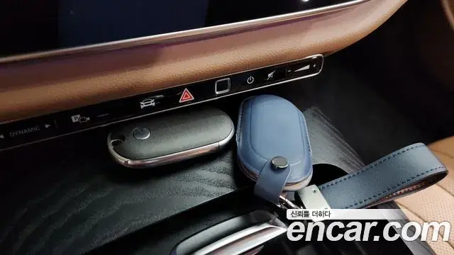 Mercedes-Benz E-Class 2025 — Фото 15/20