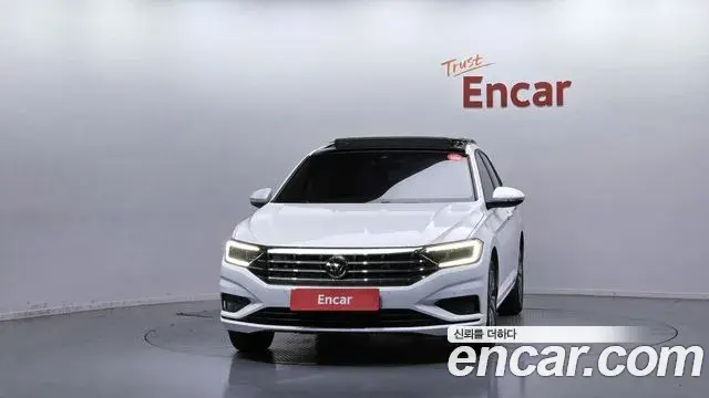 Volkswagen Jetta 2021 — Фото 3/20