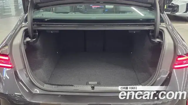 BMW i5 2025 — ფოტო 4/20
