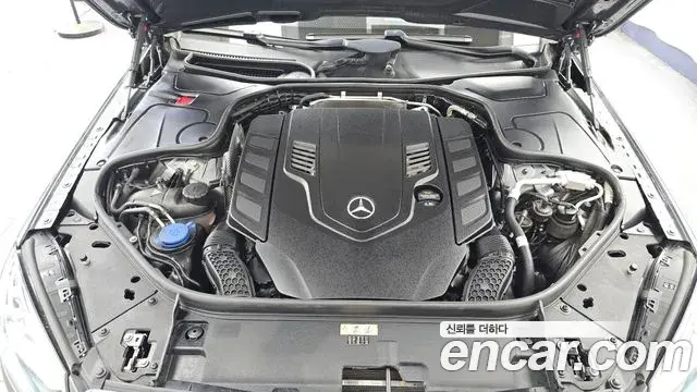 Mercedes-Benz S-Class 2018 — Photo 32/40
