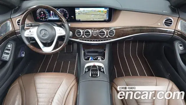 Mercedes-Benz S-Class 2018 — Photo 8/40