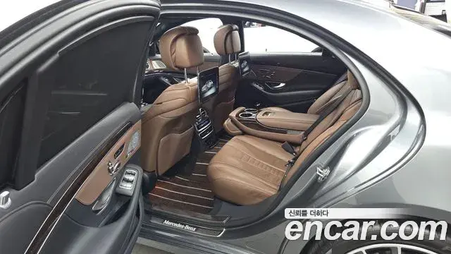 Mercedes-Benz S-Class 2018 — Photo 24/40