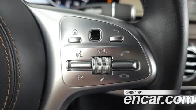 Mercedes-Benz S-Class 2018 — Photo 22/40