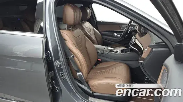 Mercedes-Benz S-Class 2018 — Photo 10/40