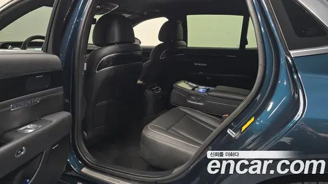 Genesis G90 2022 — ფოტო 19/20