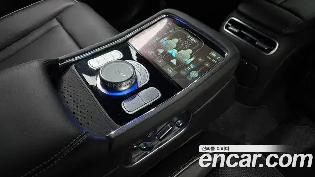 Genesis G90 2022 — ფოტო 13/20