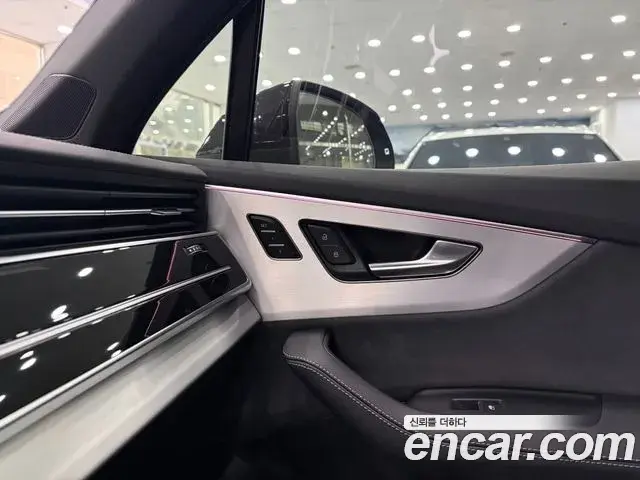 Audi Q7 2025 — ფოტო 12/20