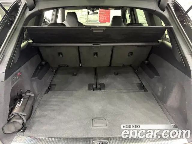 Audi Q7 2025 — ფოტო 1/20