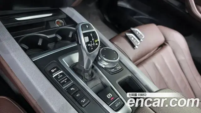 BMW X5 2018 — Фото 9/20