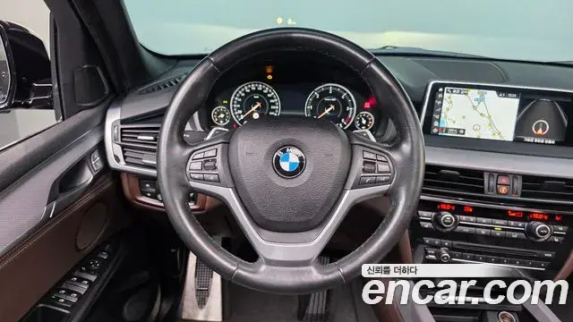 BMW X5 2018 — Фото 13/20