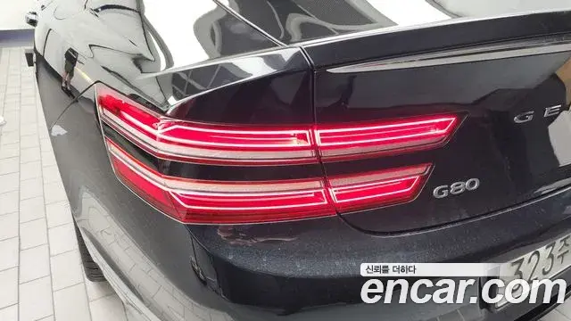 Genesis G80 2021 — Şəkil 29/32