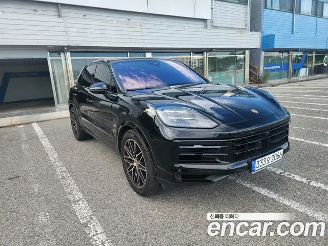 Porsche Cayenne 2024 — Photo 20/20