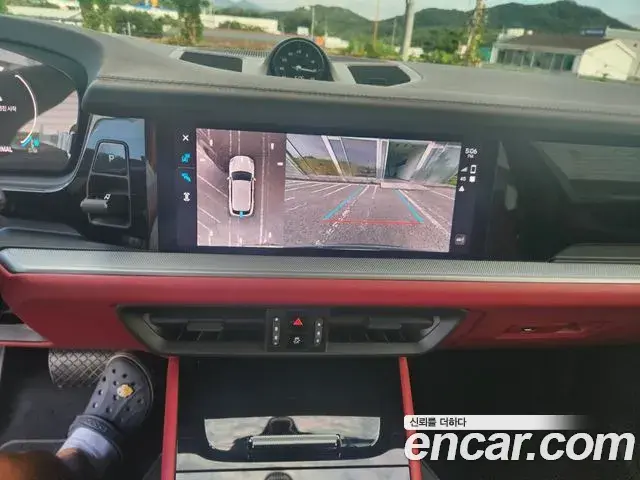 Porsche Cayenne 2024 — Photo 12/20