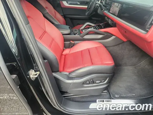 Porsche Cayenne 2024 — Photo 14/20