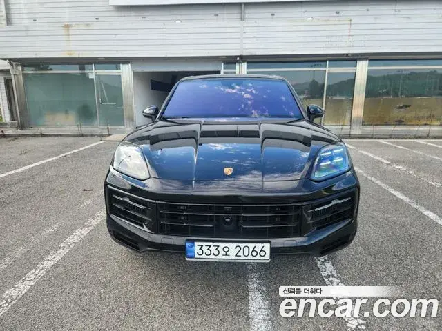 Porsche Cayenne 2024 — Photo 6/20