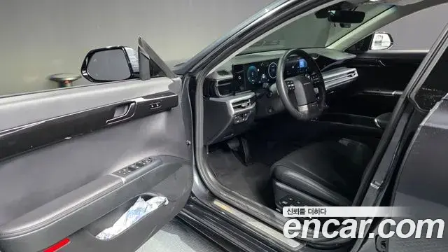 Hyundai Grandeur Hybrid 2023 — ფოტო 2/20