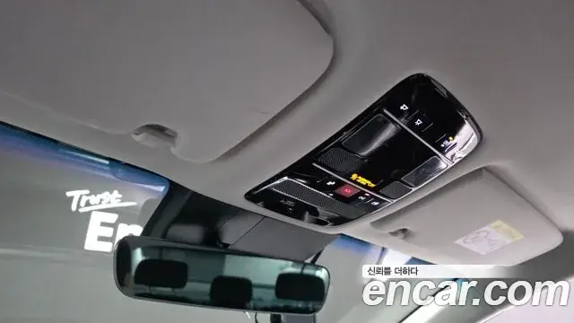 Hyundai Grandeur Hybrid 2023 — ფოტო 17/20