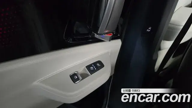 Kia Carnival 2024 — Şəkil 2/33