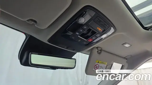 Kia Carnival 2024 — Şəkil 30/33