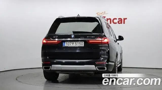 BMW X7 2022 — Фото 4/20