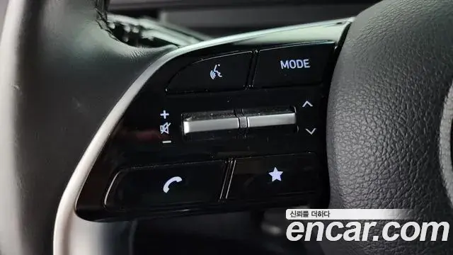 Hyundai Staria 2023 — Фото 17/20