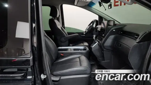 Hyundai Staria 2023 — Şəkil 20/32