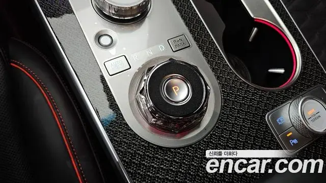 Genesis GV80 Coupe 2025 — ფოტო 9/20