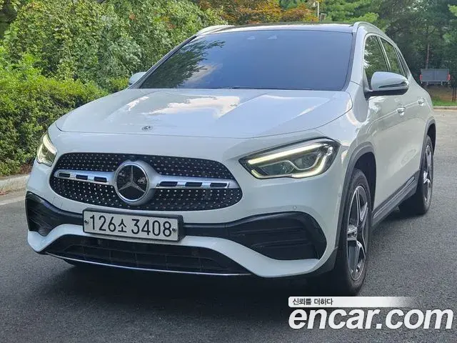 Mercedes-Benz GLA-Class 2023 — Фото 2/20