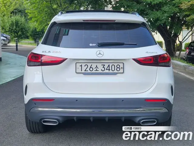 Mercedes-Benz GLA-Class 2023 — Фото 3/20