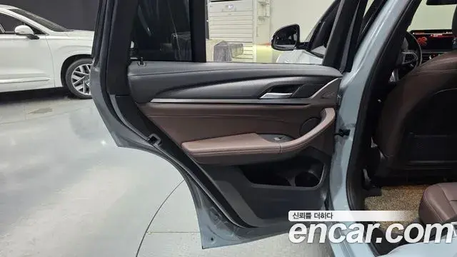 BMW X4 2024 — ფოტო 34/35