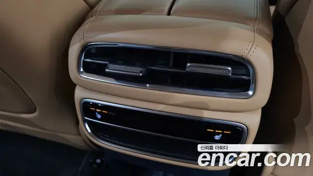 Genesis GV80 2020 — Photo 18/40