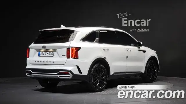 Kia Sorento 2021 — Фото 2/20