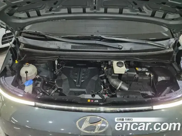Hyundai Staria 2022 — Фото 5/18