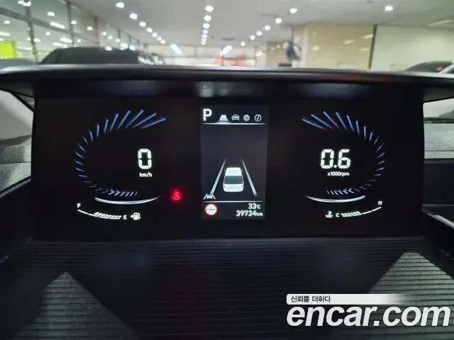 Hyundai Staria 2022 — Фото 9/18