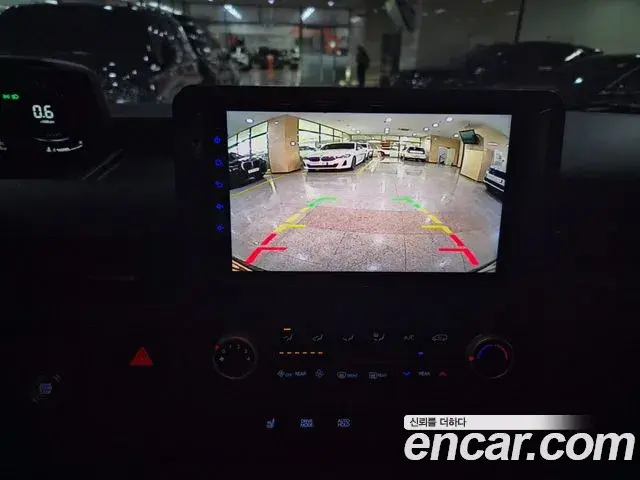 Hyundai Staria 2022 — Фото 8/18