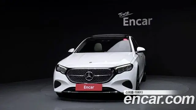 Mercedes-Benz E-Class 2024 — Фото 3/20