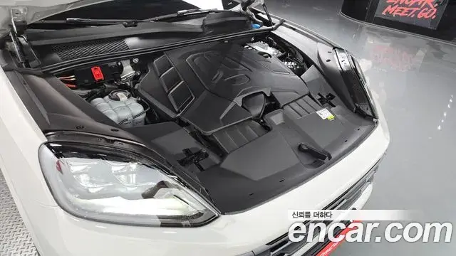 Porsche Cayenne 2023 — Şəkil 8/36