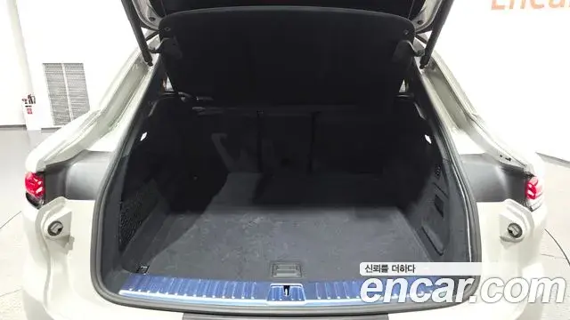 Porsche Cayenne 2023 — Şəkil 21/36