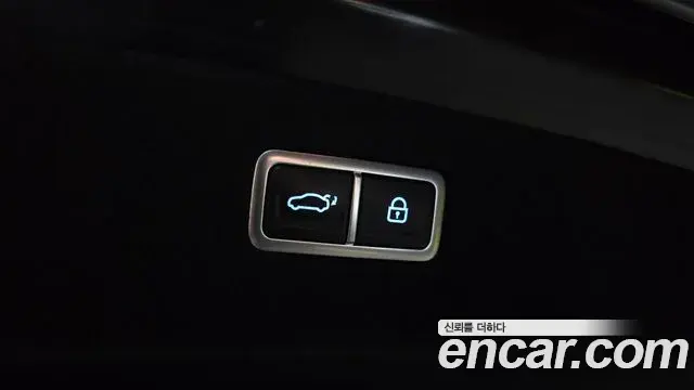 Genesis G90 2023 — ფოტო 12/32