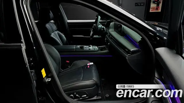 Genesis G90 2023 — ფოტო 32/32