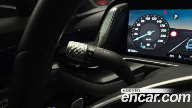 Genesis G90 2023 — ფოტო 11/32
