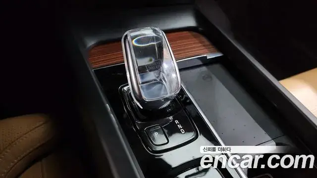 Volvo S60 2021 — Şəkil 20/34