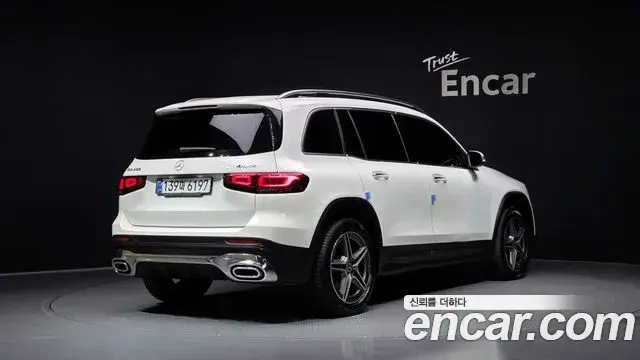 Mercedes-Benz GLB-Class 2022 — Şəkil 3/32