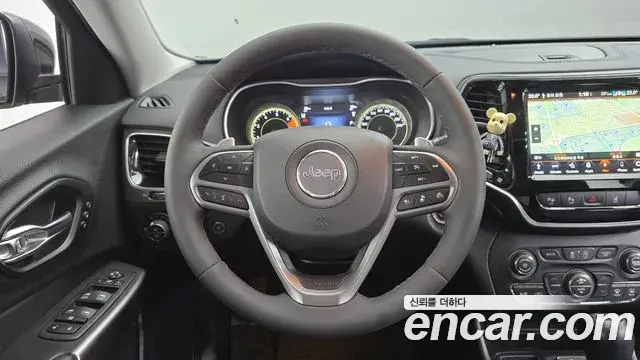 Jeep Cherokee 2022 — Photo 19/30