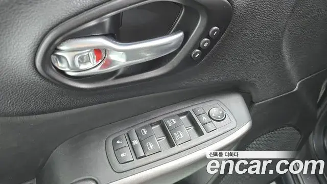 Jeep Cherokee 2022 — Photo 6/30